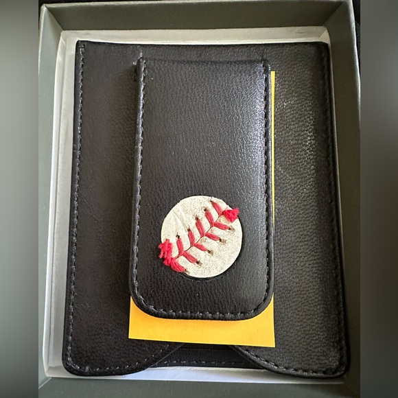Brand new, Tokens & Icons Red Sox MLB Game Used Baseball Money Clip Wallet - Picture 1 of 5